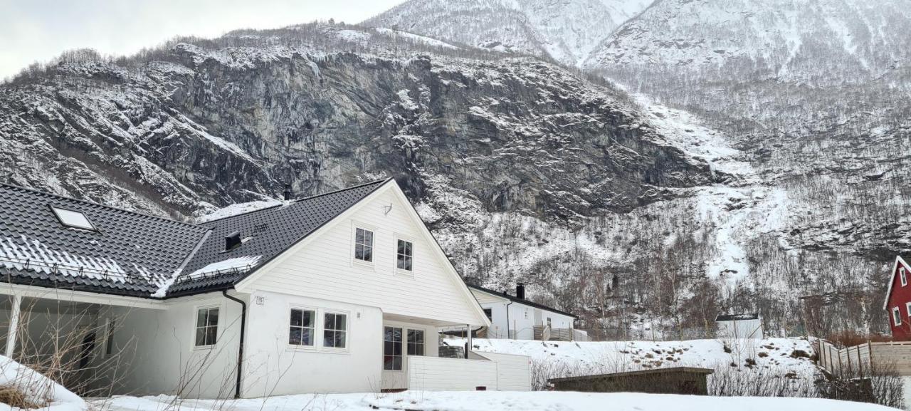 Bright And Cozy Apartment 1.5Km From City Centre Aurland Εξωτερικό φωτογραφία